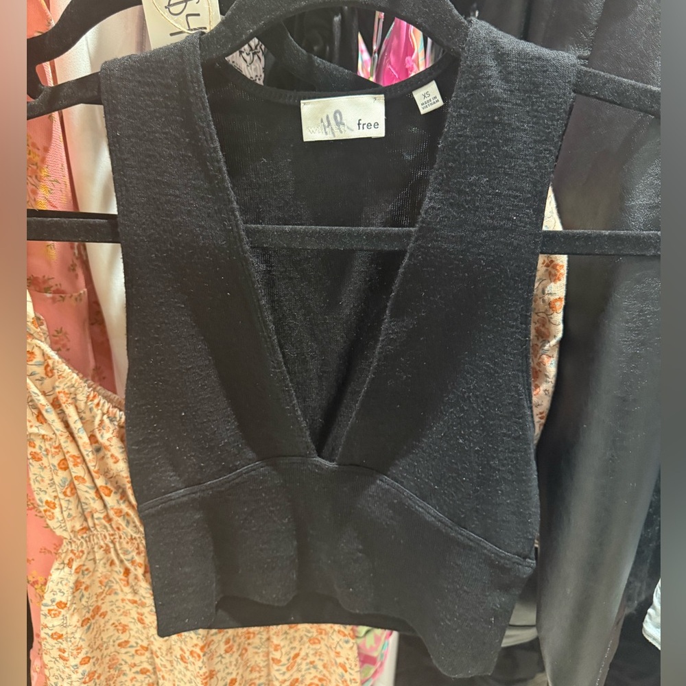 Wilfred free top